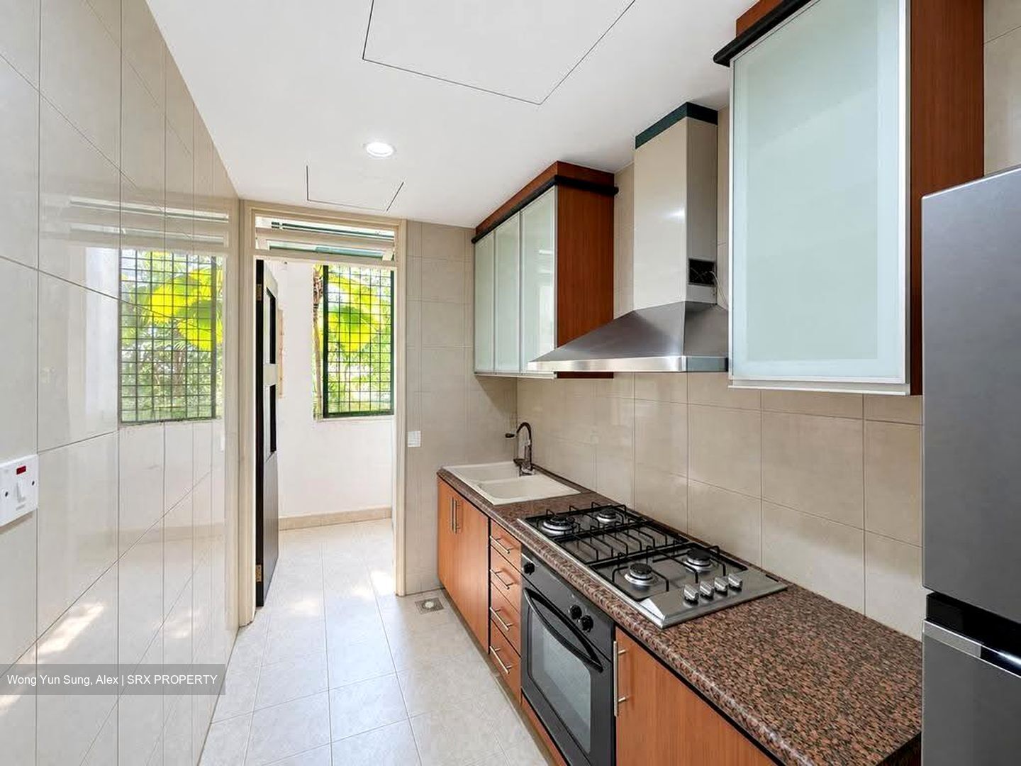 Landbay Condominium (D16), Condominium #613462271